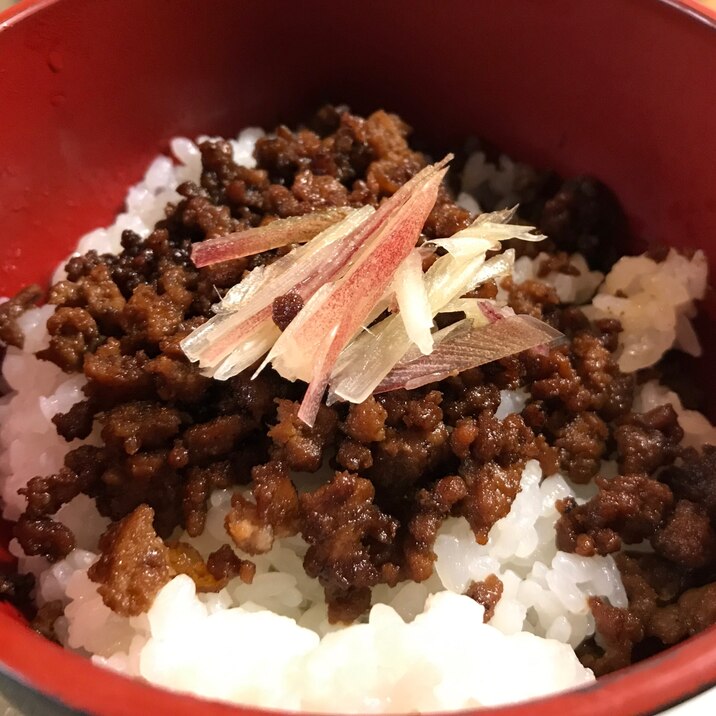 そぼろ丼 ミョウガ乗せ レシピ 作り方 By 犬越さん 楽天レシピ そぼろ丼 ミョウガ乗せ レシピ 作り方 By 犬越さん 楽天レシピ